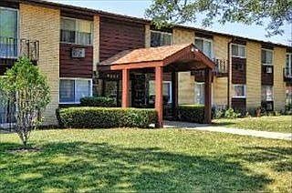 1st image of 9588 N Terrace Pl #105C