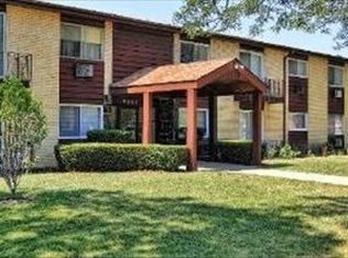 9588 N Terrace Pl #105C, Des Plaines, IL 60016