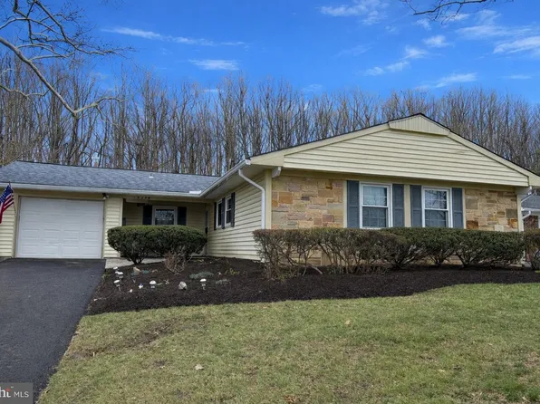 13215 Idlewild Dr, Bowie, MD 20715