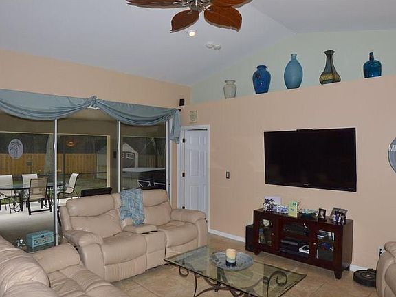5th image of 1098 N San Mateo Dr