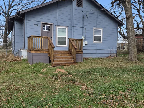 1112 S 13th St, Tecumseh, OK 74873