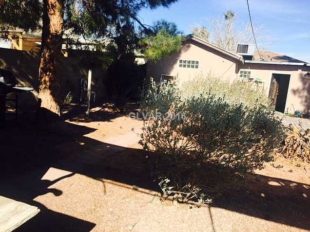 1st image of 2318 Poplar Ave