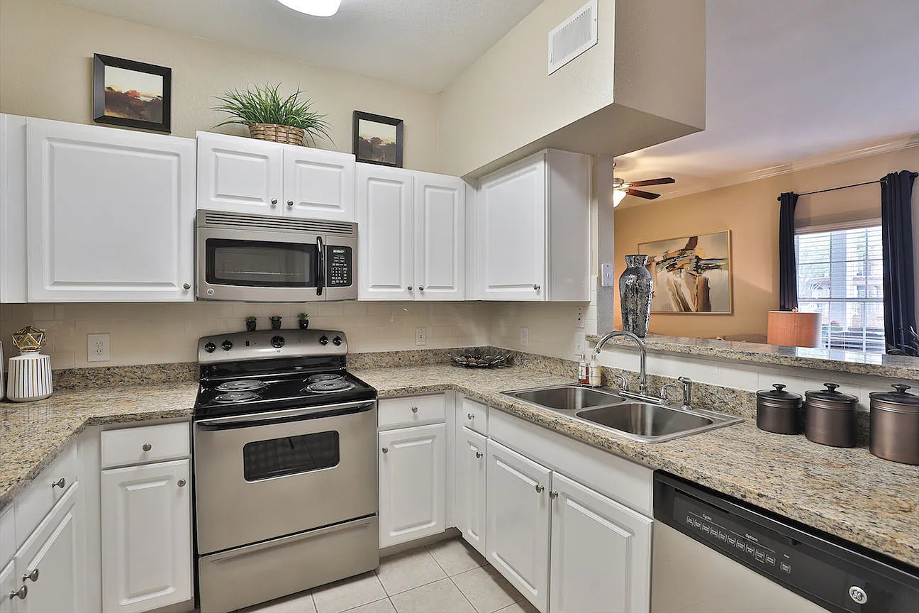 Enclave At Woodbridge — Photo 3