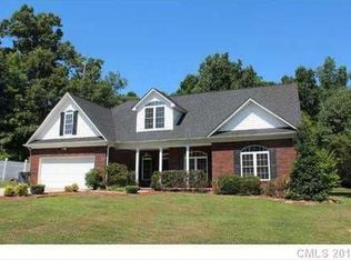 1525 Eden Glen Dr, Dallas, NC 28034