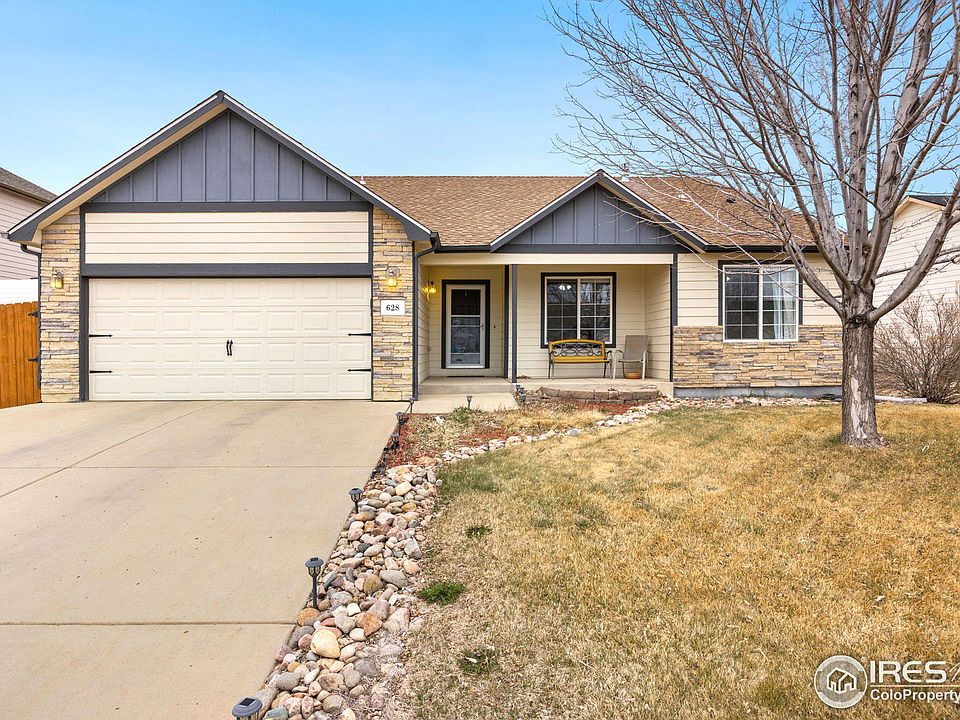 1st image of 628 Scotch Pine Dr
