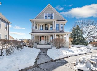 22 Monroe St, Bridgeport, CT 06605
