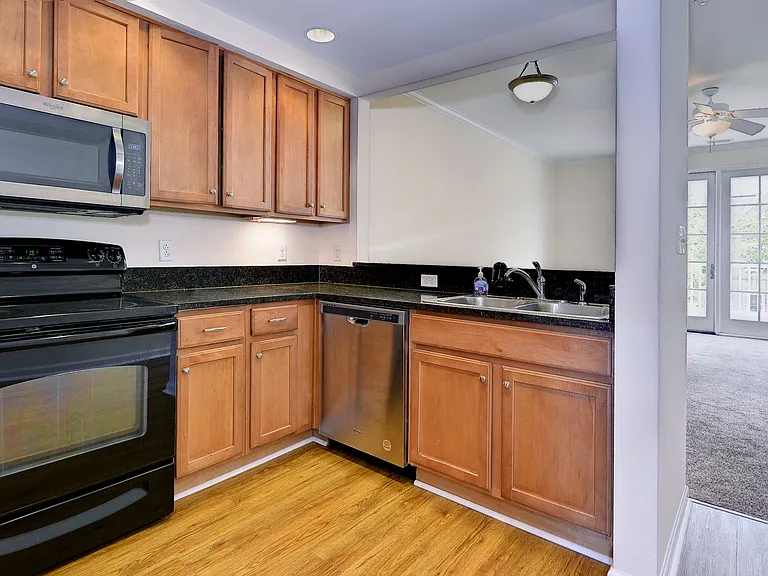 4345 New Town Ave #202 — Photo 14