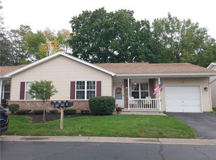 151 Vin Gate Dr, Rochester, NY 14616