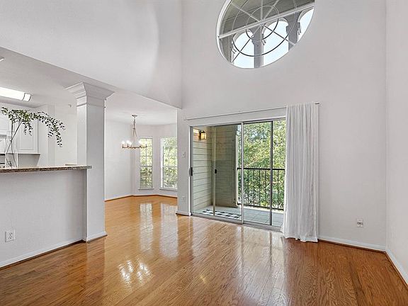 5th image of 3231 Allen Pkwy APT 1310