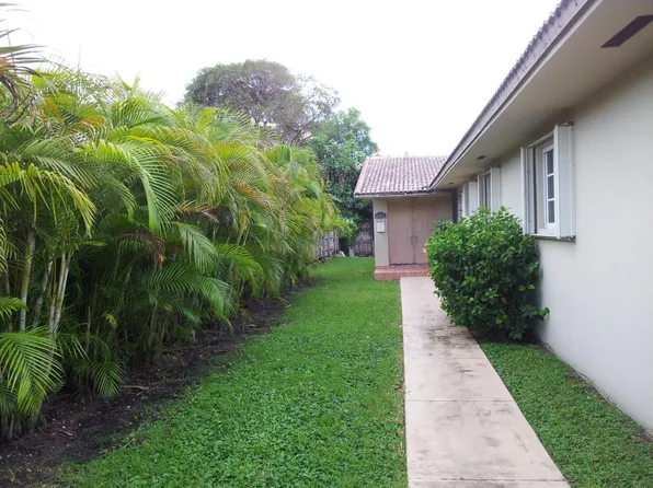 2452 SW 16th St, Miami, FL 33145