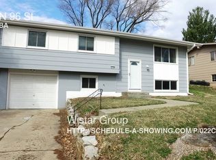 2714 N 96th St, Omaha, NE 68134