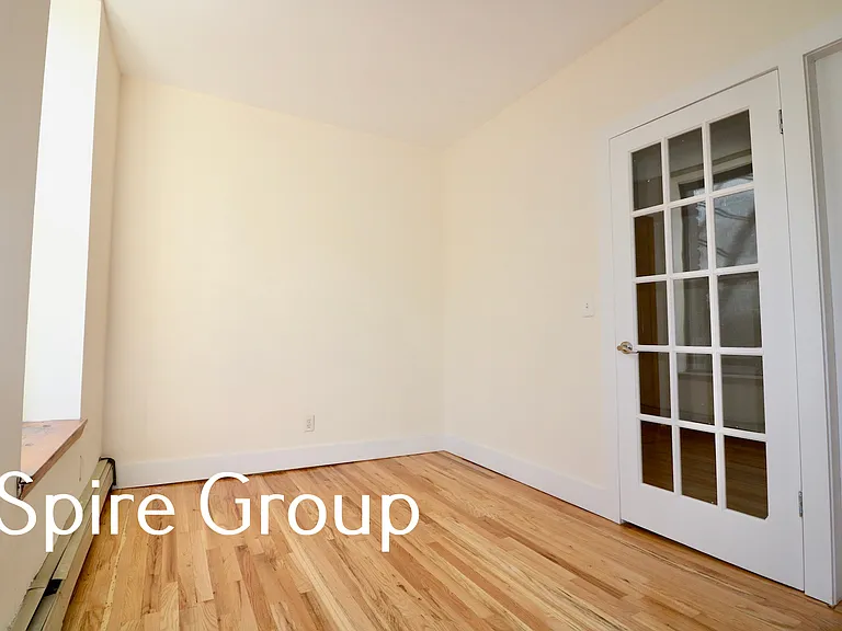 814 10th Ave #4C — Photo 9