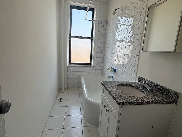7410 Ridge Blvd #5H — Photo 10