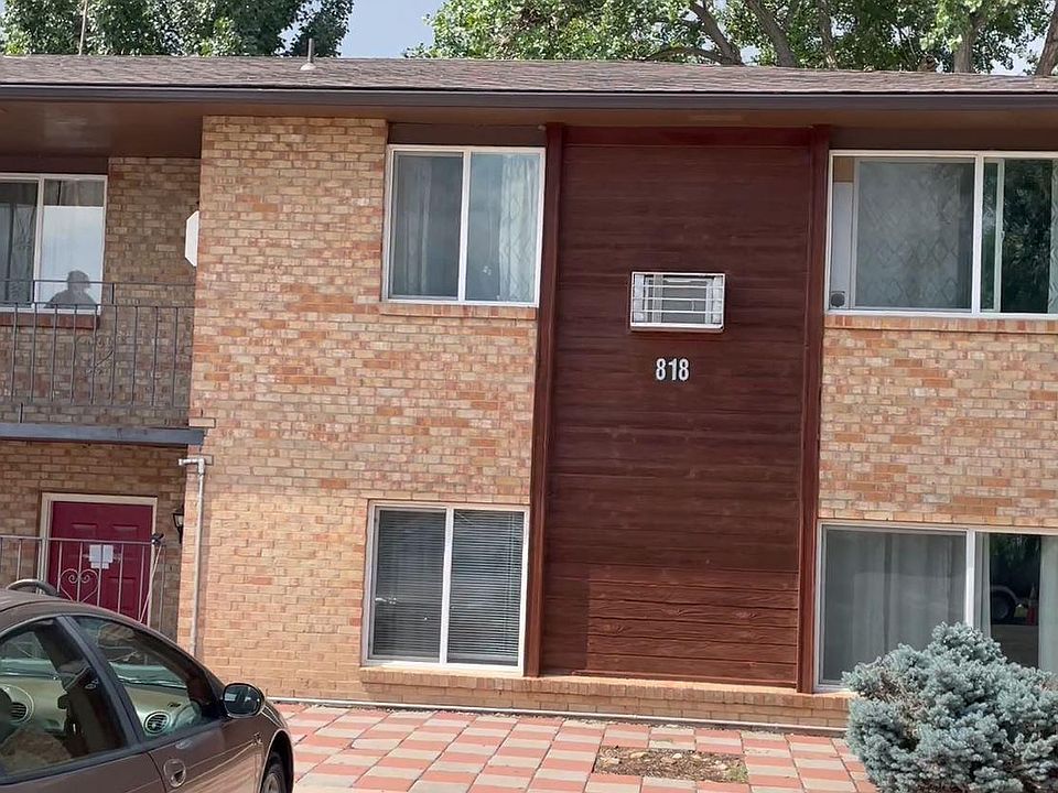 1st image of 818 Stone Mountain Ct APT 4