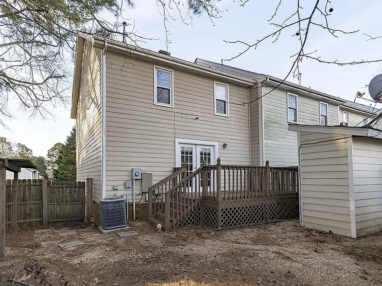 631 Bashford Rd — Photo 11