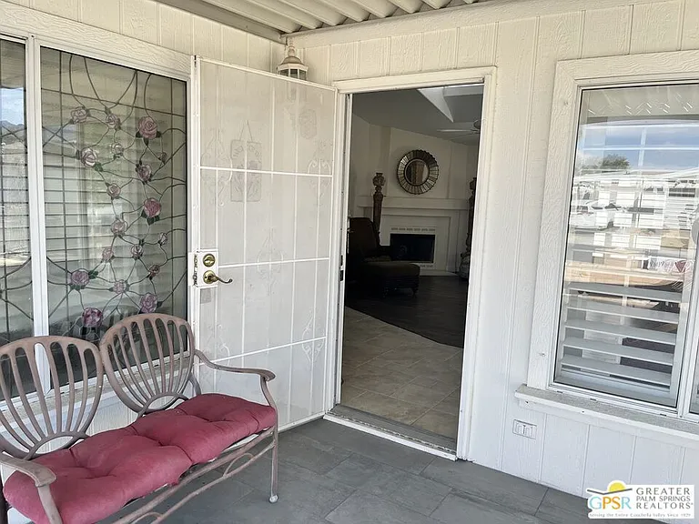 38153 Noble Canyon Dr — Photo 2