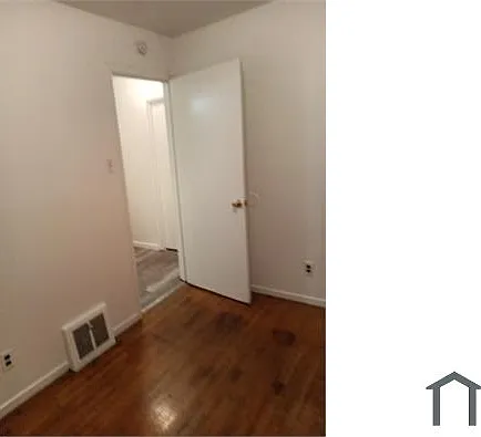 326 Lancashire Rd — Photo 5