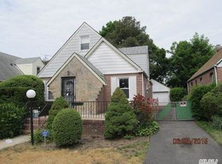 11852 223rd St, Cambria Heights, NY