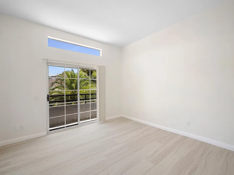4328 Whitsett Ave #3 — Photo 16