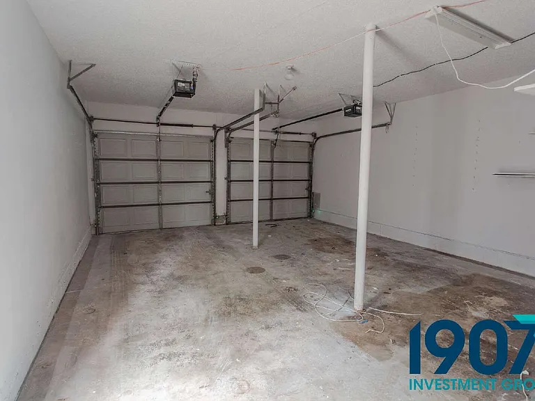 1201 Kings Ct — Photo 15