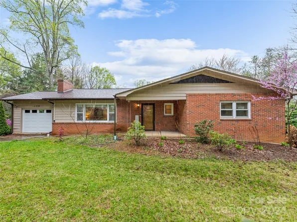 159 Governors View Rd, Asheville, NC 28805