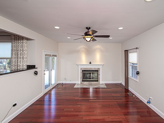 4th image of 1596 Wakefield Ct