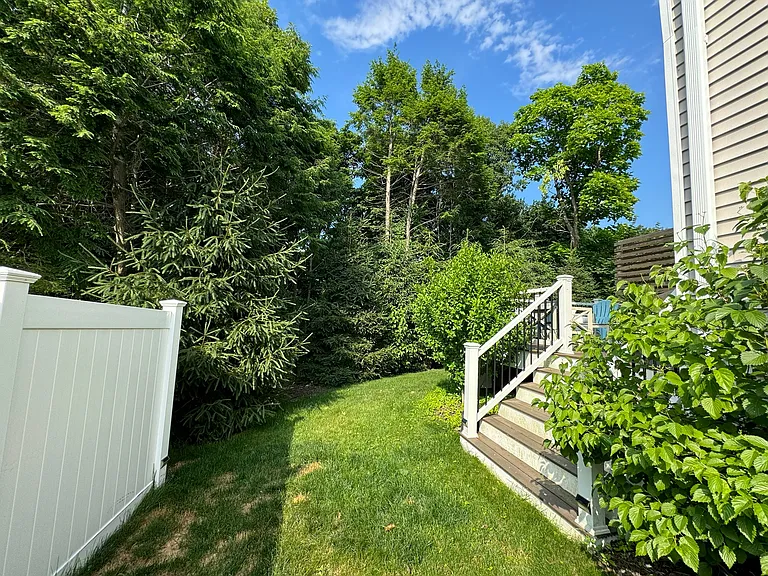 122 Milton St #122 — Photo 9
