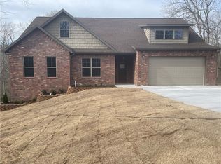 6 Ruthwell Ln, Bella Vista, AR 72715