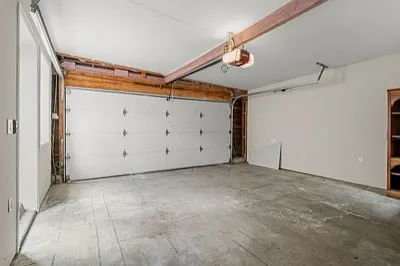 733 Chester Way — Photo 28