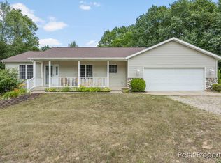 3369 Indian Lakes Rd NE, Cedar Springs, MI 49319