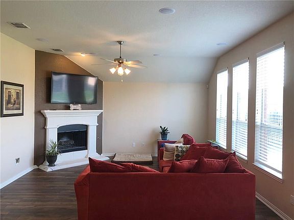 4th image of 13649 Saddlewood Dr