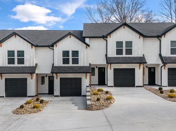 126 Shipman Dr NE