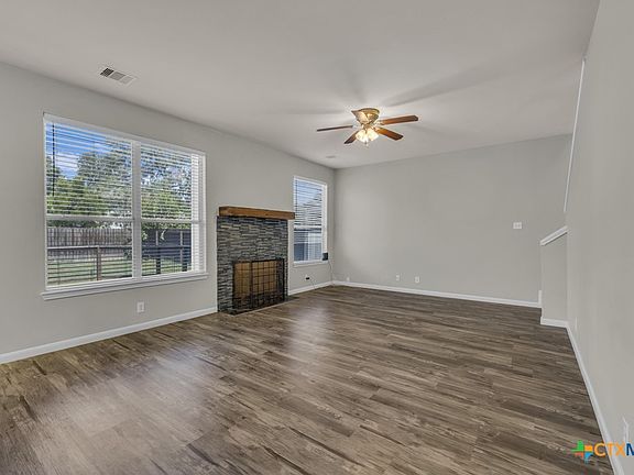 5th image of 197 Tapwood Ln