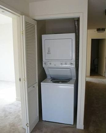 Laundry Center