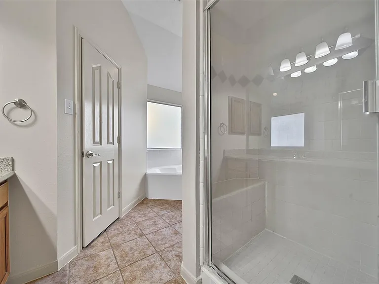 32026 Annice Ln — Photo 12