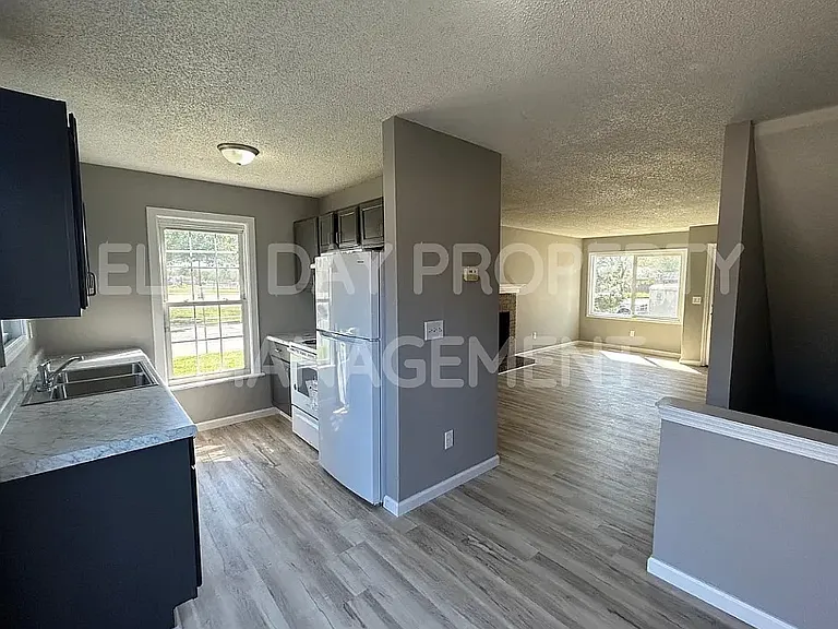 9118 E Funston St #103 — Photo 4