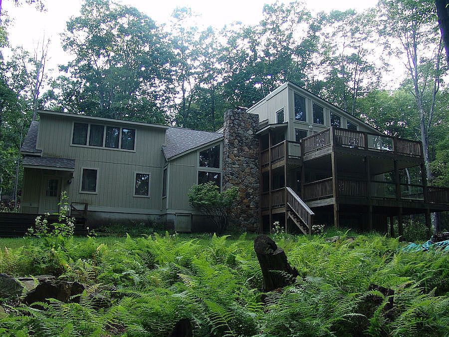 1st image of 260 Aster Cir