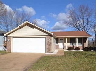 219 Stillbrook Estates Dr, Fenton, MO 63026