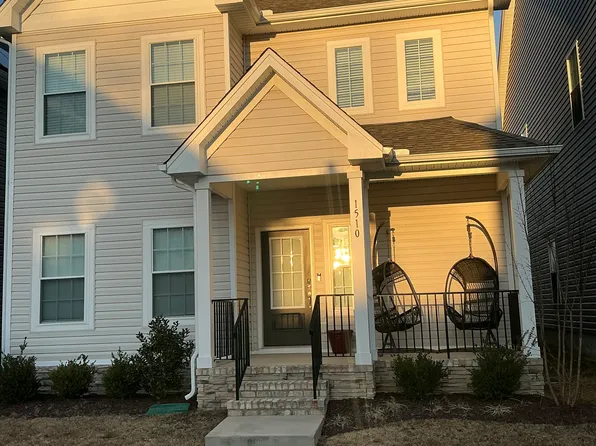 1510 Waltham Ln, Newport News, VA 23608