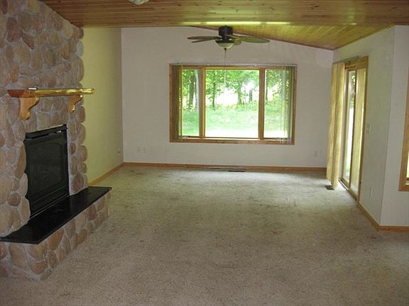 Additional Living Room