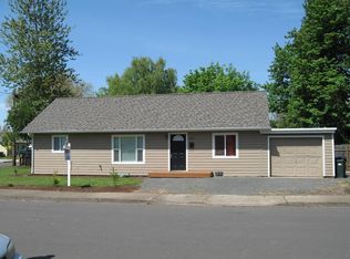 2006 I St, Springfield, OR 97477