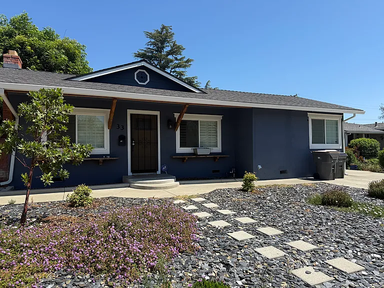 33 Olive Way — Photo 2