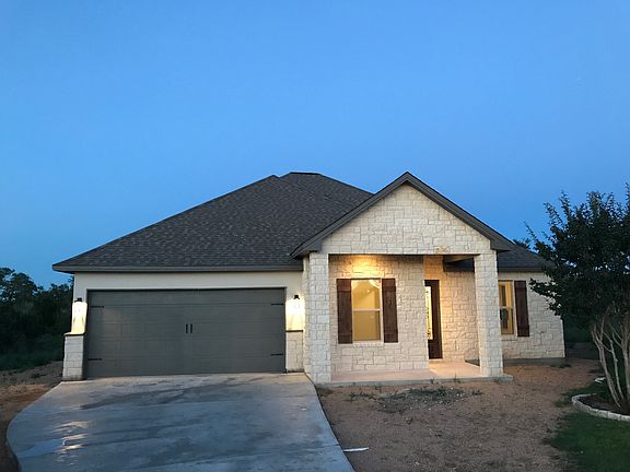 3rd image of 1003 Laurel Oak Cir