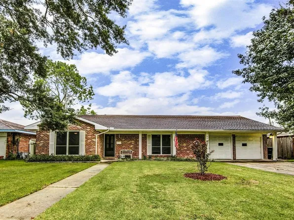 6015 De Moss Dr, Houston, TX 77081