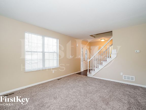 3rd image of 603 Mulberry Way S