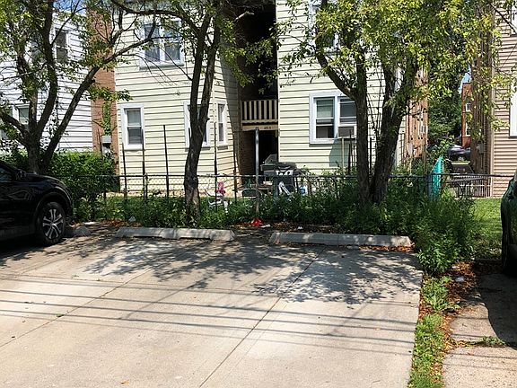 3rd image of 4915 Hull St
