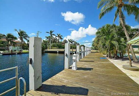 Home For Sale In Las Olas Isles