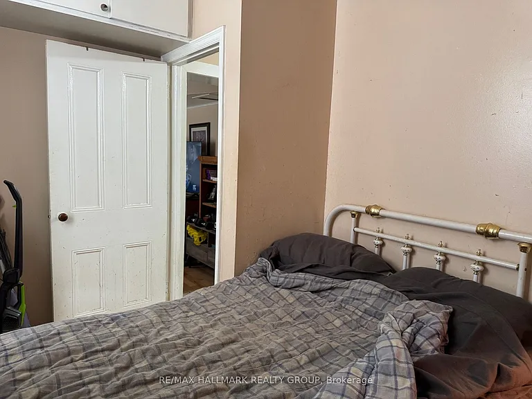 20 Russell St W #5 — Photo 16