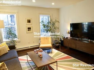 9 Lawrence St #1, Boston, MA 02116