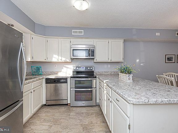 5th image of 12626 Sunset Ave #12B
